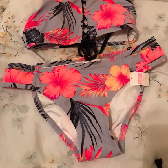 Brand new Victoria secret swim suit set . Medium - Picture 2 of 2